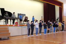 2-s-2.jpg
